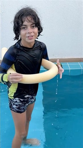 Levi wanted to go to the deep end of the pool 😮💦 #tiarutedavi #levidavi