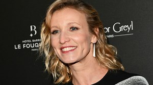 Alexandra Lamy : glamour en bikini, elle fête sa fin de randonnée - Télé 2 Semaines