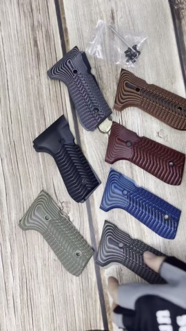 Guuun G10 Grips for Beretta 92FS Eagle Wings Texture