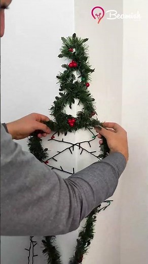 Budget friendly wall Christmas tree 🎄 #creative #walldecor #christmastree