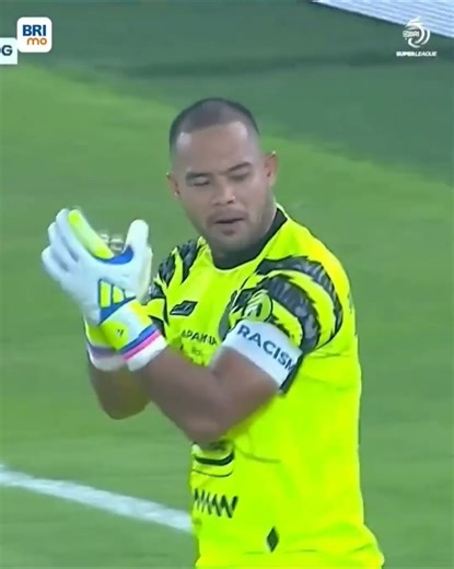 save Andritany 🧤 vs psim #vidioshort #persijajakarta #psim #subscribers #gelorabungkarno