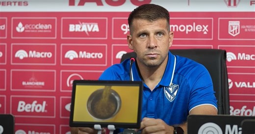 Nicolás Domínguez, tras la tercera derrota al hilo de Vélez: "Si bien es el equipo campeón, hay muchas bajas y un recambio generacional"