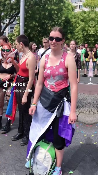 Haben Sie alles für unsere Parade vorbereitet? CSD Nächste Regenbogenparade Pride fête des fiertés Orgullo Gay 26.07.2025 #gay #pride #pridemonth #lgtb🏳️‍🌈 #lgbt🌈 #loveislove #csd #csdmunicipal #tiktokdeutschland