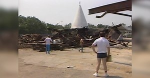 1988: Tee Pee restaurant comes tumbling down