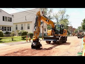 Cat® Wheeled Excavator Solutions