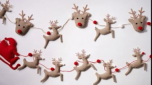Reindeer Garland