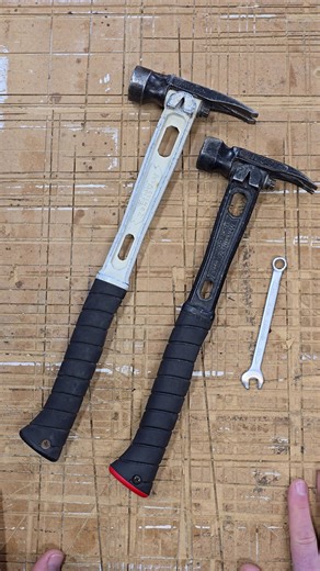 🔨 Maintenance of your tools is important 🔨 Like anything with moving parts you will need to tighten the head bolt on your Martinez hammer every 6 months approx Scott talks through the best method for this & tools you need 🌟 #martineztools @martineztools #carpentry #handtools