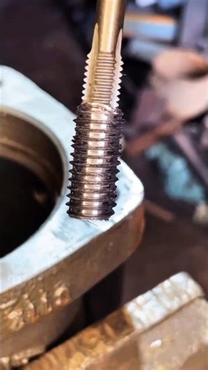 Watch how this clever trick fixes stripped screw threads in seconds. #Machinist #MetalWorking