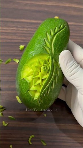 Mesmerizing Avocado Carving: From Fruit to Floral Masterpiece | Tano Fruit