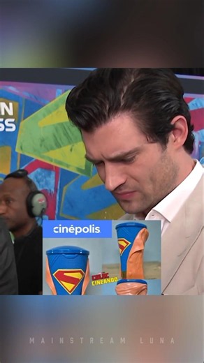 David Corenswet y Nicholas Hoult han dado su opinión sobre el merchandising viral de Supergirl