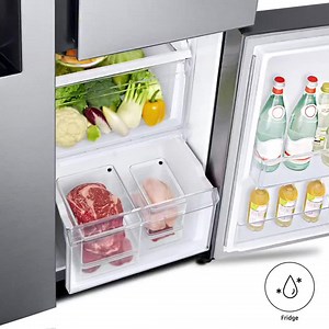 28 reactions | #FlexZone provides the ultimate in food storage flexibility. With just 1 touch, the lower fridge can easily be customized to store different foods using 4 pre-set temperature settings. | Samsung | Facebook