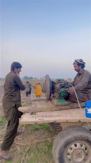 Watch the complete engine starting process and feel the real power!#DieselEngineStart #VillageLife