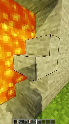 Creeper Secret🎃 Door to a Diamond Vault in Minecraft! 💎🔥