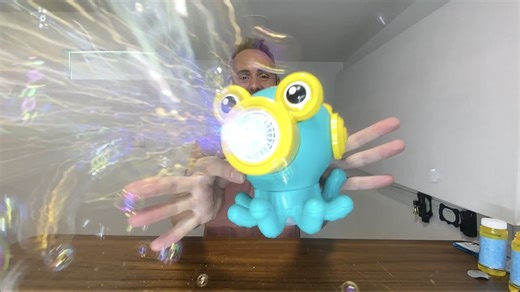 Watch BEST Bubble Machine for Kids? | Rotating Octopus Bubbler on Amazon Live
