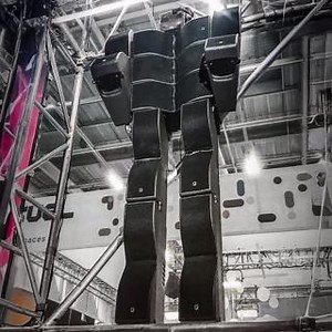 2.7K views · 46 reactions | 烙 AUDIO BOTS — Roll out! #pa #livemusic #robot #speakers #livesound #transformers #avid #robots #mix | Avid Live Sound | Facebook
