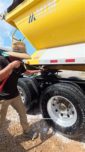Real time truck wash breakdown 3/3 👨🏼‍🌾 #fleetwash #pressurewashing #mobilewash #truckwash #trucktok | Fleet Wash Supply