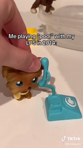 Skinny dipping in the tupperware. #lps #littlestpetshop #lpstiktok #waterrectangle