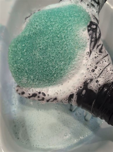 Ultimate ASMR: Sponge Squeezing and Water Addition