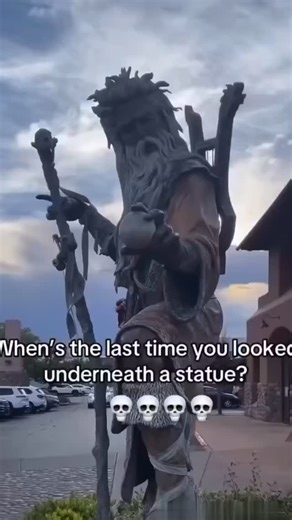 shinny_the_clown on Instagram: "#memes #funny #clips #funnyclips #funnyclip #funnyvideo #funnyvideos #joke #jokes #viralvids #viral #viralmeme #viralmemes #viralvideo #viralvideos #laugh #laughing #laughs #crazy #unbelievable"