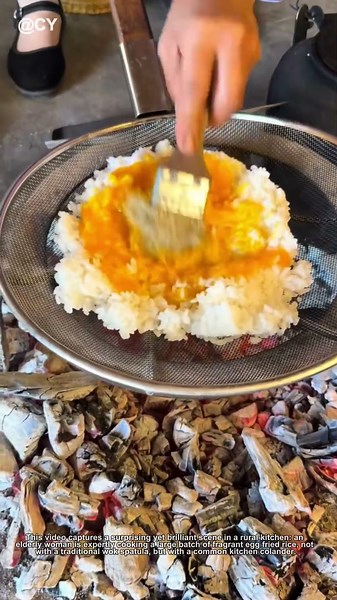 The Secret to Perfect Egg Fried Rice? A Simple Kitchen Hack! 🌾