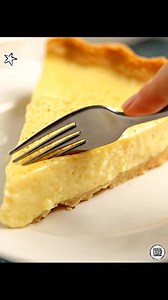 There's something magical about a warm custard pie fresh from the oven that instantly takes me back to family gatherings, where seconds were never a question. Trust me, you'll want to savor every bite — but good luck sharing! Recipe’s waiting for you in the comment 👇 | Recipes & Cooking Guide