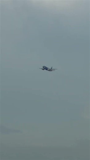 Jet Blue airplane departing MCO #bigfloridacountry #mco #jetblueairways #airplane