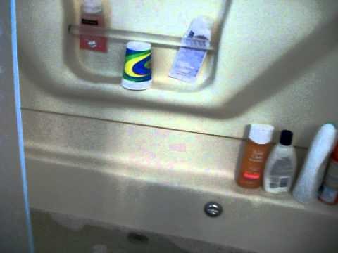 How to clean mini blinds