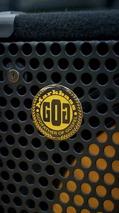 The MB CMD 151 GOG (Grandfather of Gospel) combo features his new signature amp Little AG 58R, built to suit his requirements for both sound and playing style. Just like the other amps in our 58R range, the amp new design features all the connections and controls on the front panel leaving only the speaker outs and AC power socket on the rear panel, offering optimal ergonomics and making everything more practical. This is one of the best-sounding and compact 1x15" combo on the market. The amp se