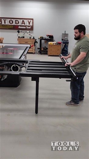 Assembling the Large Sliding Table for SawStop ICS 5hp Table Saw