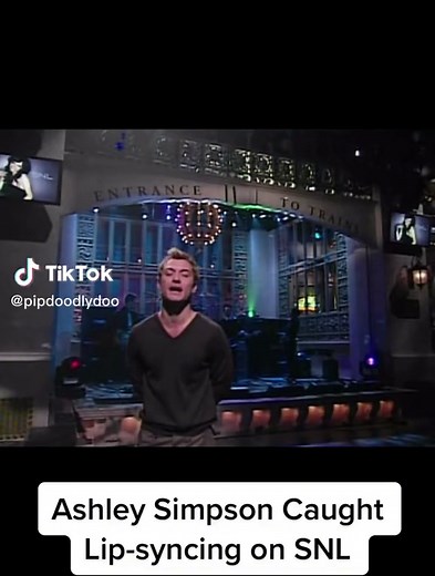 Ashley Simpson Lip-Sync Fail on SNL 2004 - What Really Happened