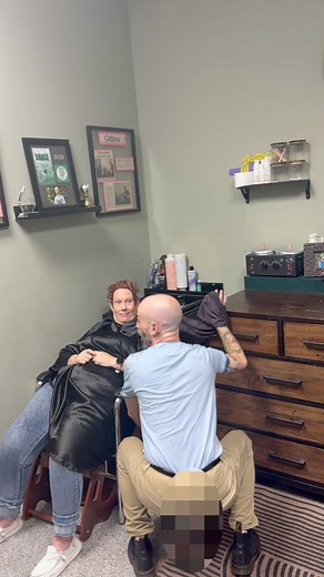 Had to put my spin on the “Can you make it hotter?” Hairstylist trend 🤪 #funnyreel #hairtransformation #funnyhairstylist #funnyhairvideos #canyoumakeithotter #hairtrends #winterhair #balayage #frenchbob #cowboycopper #funnyvideo | Gregory Routt