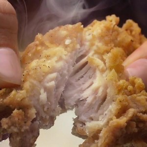 Satisfaction in just one bite. Come and get your fav meal for lunch! 😋😍 Available for Delivery, Carry Out and DriveThru. | KFC