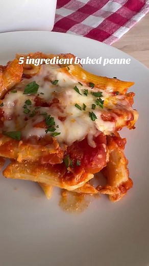 Baked Penne with Ricotta is a simple and delicious 5-ingredient meal that you'll want to make again and again! Use your favorite store-bought or homemade marinara sauce. Ingredients * 1 pound penne pasta * 15 ounces part-skim ricotta cheese * 28 ounces marinara sauce, divided (store-bought or homemade) * 1 cup shredded mozzarella cheese, divided (4 ounces) * ¼ cup shredded parmesan cheese (1.5 ounces) Instructions * Preheat oven to 350 degrees. Position baking rack in the middle of the oven. * B