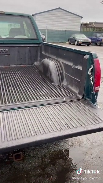 1996 GMC Sierra 1500 #1996 #gmc #sierra #onsale #green #foryoupage #pricedtosell #MoneyTok #YouShouldKnow #IsThisAvailable #classic