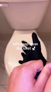 4.4K views · 14 reactions | This Toilet Cleaner Will Eliminate Bacteria in Seconds – No Scrubbing! 林#toiletcleaning#sanitation#quickcleaning#hygiene#deepcleaning | Clean Everything | Facebook