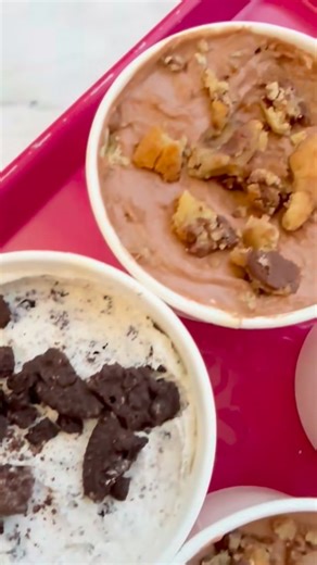 Janie’s Life Changing Baked Goods on Instagram: "Cutie Cake Cups in all stores this weekend — while supplies last! 🍪 Cookies & Cream Chocolate cake with cookies & crème buttercream and tons of chocolate cookie crumble. 🍫 Half-Baked Chocolate Chip Cookie Cake Vanilla buttermilk cake layered with vanilla buttercream, milk chocolate buttercream and tons of half-baked chocolate chip cookie crumbles!"