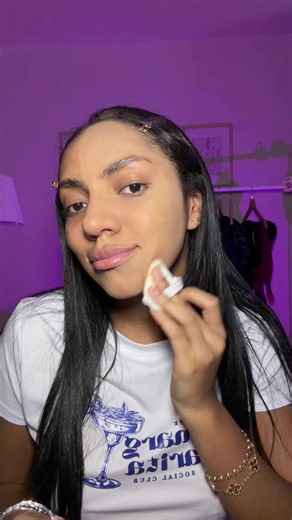 Polvo compacto de blush: ¿qué tono elegir y cómo aplicar?