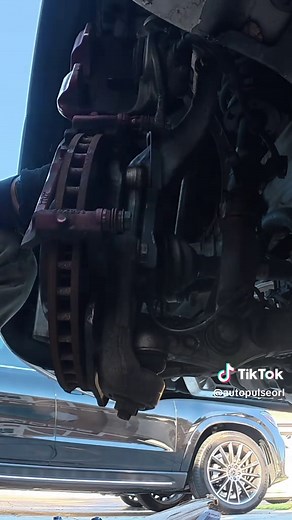 Customer: “I already got the parts.” Parts: ❌ Wrong Especially on European vehicles, fitment matters. Year, trim, engine, VIN — all make a difference. Auto Pulse Orlando 🚐 Mobile mechanic | Honest repairs #MobileMechanic #Orlando #407 #AutoRepair #BrakeJob