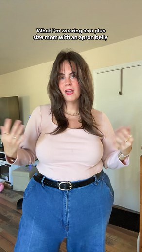 57K views · 274 reactions | This is what I’m wearing as a plus size mom with an apron belly, JEANS edition. The jeans are unfortunately sold out, but they’re by Fashion Nova Curve. My top is Old Navy, the bag is Coach, and my leopard print sneakers are Reebok! #plussizeoutfits #plussizejeans #plussizeootd #falloutfitinspo #apronbelly Navy | Lindsey Baker, Apron Belly Girlie | Facebook