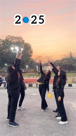 @i5_vfx_studio on Instagram: "Admissions open for Diploma in Visual Communication course 🎬📽️ 🚫Block your seats in @i5_vfx_studio *Offline class ✅ *Professional Trainers ✅ *Digital Lab ✅ *Placement Assistance ✅ Follow us for more details, For Enquiry, Contact us : 9791070214 . . . . . . . . . . . . . #i5vfxstudio #registernow #visualcommunication #mastercourse #training #limitedprice #skillimprovement #offlinemode #practicalsession #enrollnow #vfx #viscom #digitalworld #contentcreator #camera 