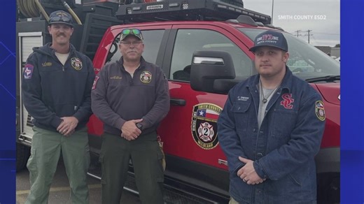 Smith County firefighters battle Panhandle wildfire