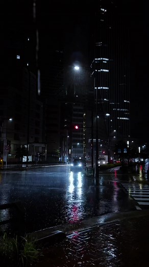 Pouring rain at 2 in the morning #aesthetic #rain #cinematic | Rain
