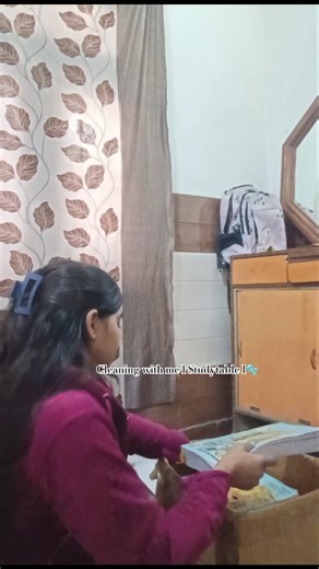 clean with me | STUDY TABLE ✨🫡🫶 #youtubeshorts​ #studytablemakeover​ #studytableaesthetic​ #viral​