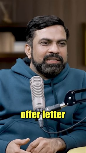 How Fake Job Scams Trap You . . . Job posting scams are rising—never pay money for interviews or joining promises. | जॉब पोस्टिंग स्कैम से सावधान—इंटरव्यू या जॉइनिंग के नाम पर पैसे कभी न दें। #jobscams #fake #jobfraud #careergrowth #employment #CyberAwareness #marketnewsdaily | Market News Daily