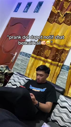 Prank Chat Cemburu yang Bikin Ngakak!