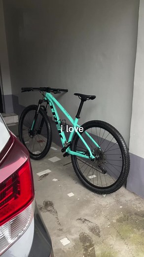 Trek Marlin 7: Explore Mountain Biking Adventures