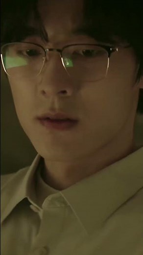 我是Gloria，他是Evan。\rG.E.M.鄧紫棋 2022 新專輯 《啓示錄》MV音樂連續劇2022.08.09 起每週二 / 週五中午 12:00 準時連載啓示之門 即將打開