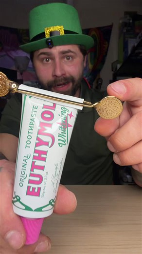 The toothpaste squeezer is my favorite thing #euthymol #toothpaste #toothpastesqueezer #tiktokshopfinds #tiktokshopcreatorpicks