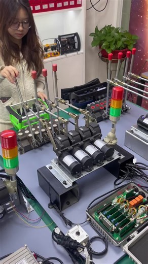 #crane #wireless #remotecontrol #radiocontrol #craneoperator #radio #control #controller #ip68 #joystick #customized #remote #waterproof #craneoperation #palfinger #hmf #construction #industrial #proportion