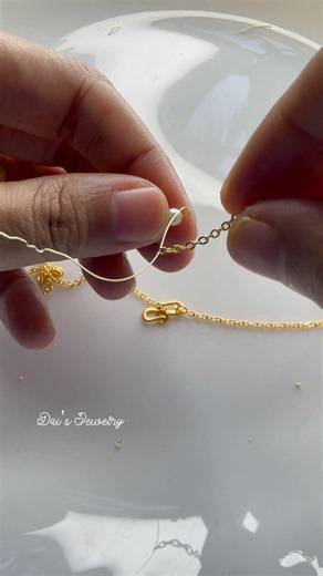 Timeless handmade pearl chain necklace #jewelry #diy #pearl